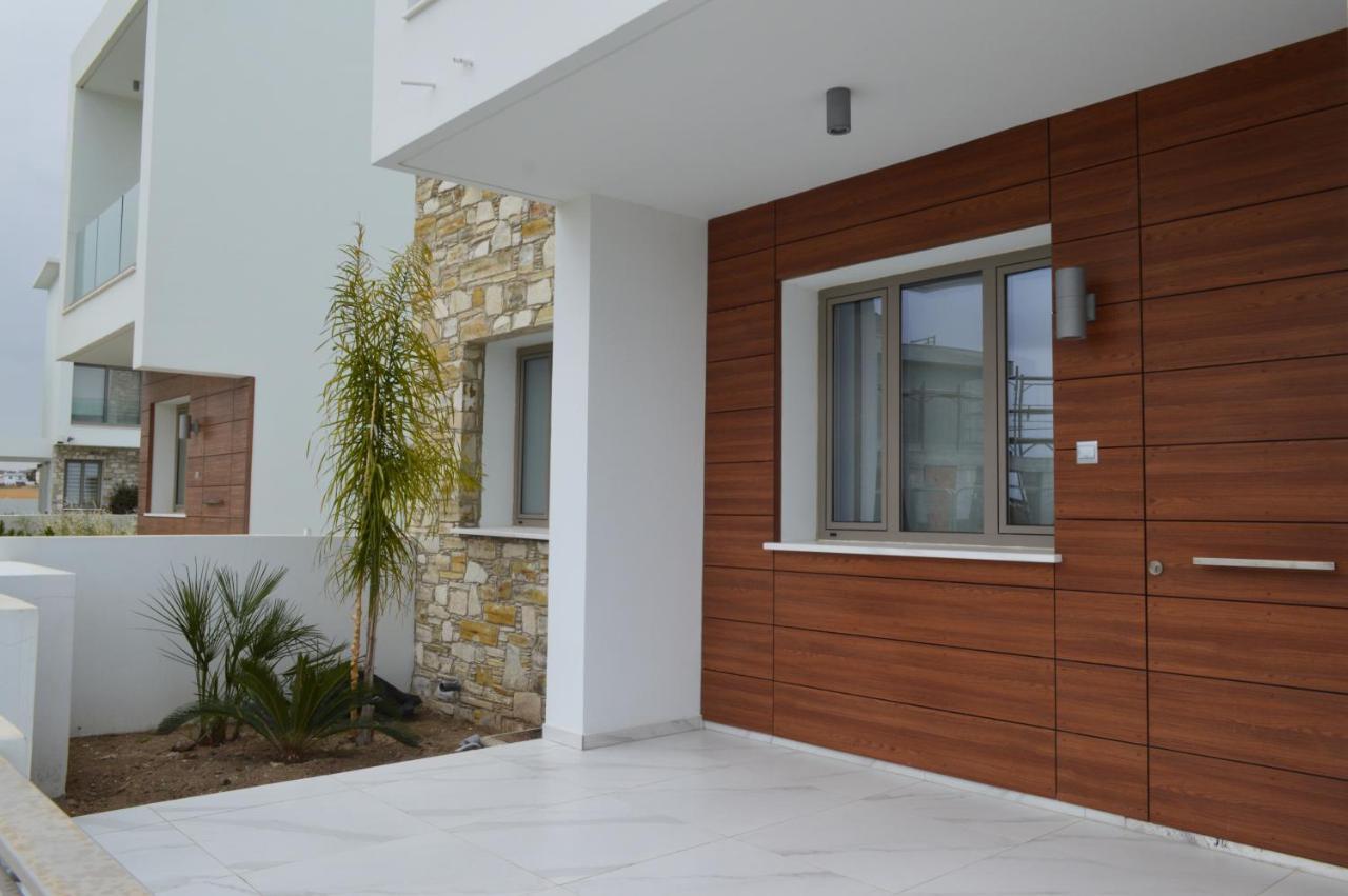 Palm Tree Villas Livádia Kültér fotó