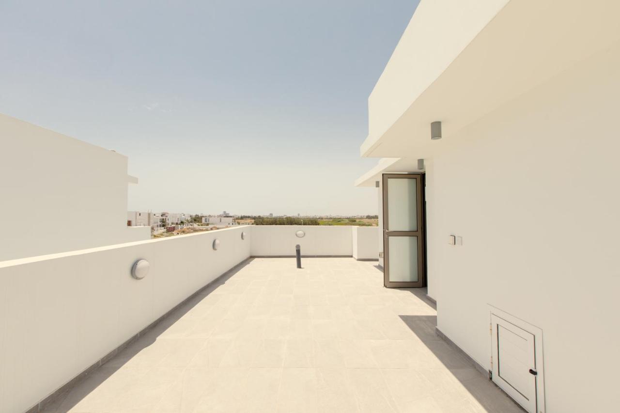 Palm Tree Villas Livádia Kültér fotó