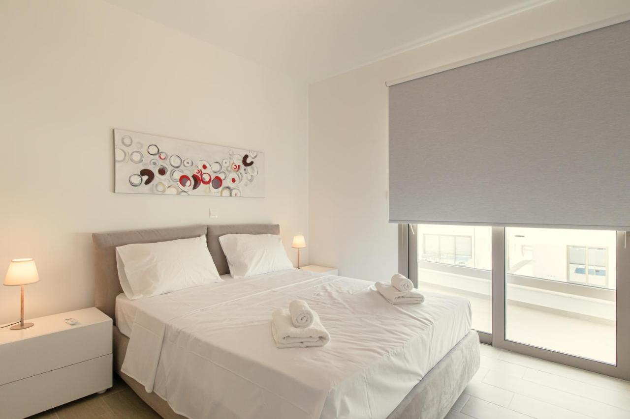Palm Tree Villas Livádia Kültér fotó